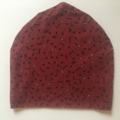 Burgundybeanie with notes, orcanic cotton jersey with lycra