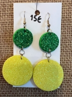 Vihreä keltaiset pallokorvikset kimallesoftiksesta